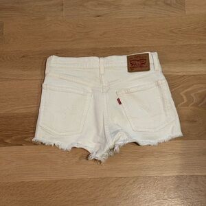 Levi's Women's 501 White Jean Shorts W25